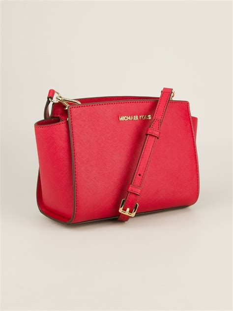 michael kors kette rot|Michael Kors leather pochette.